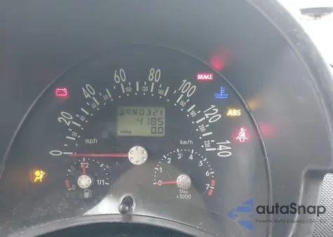 2000 Volkswagen New Beetle Gl z USA, uszkodzony, nr VIN 3VWBC21C1YM422224